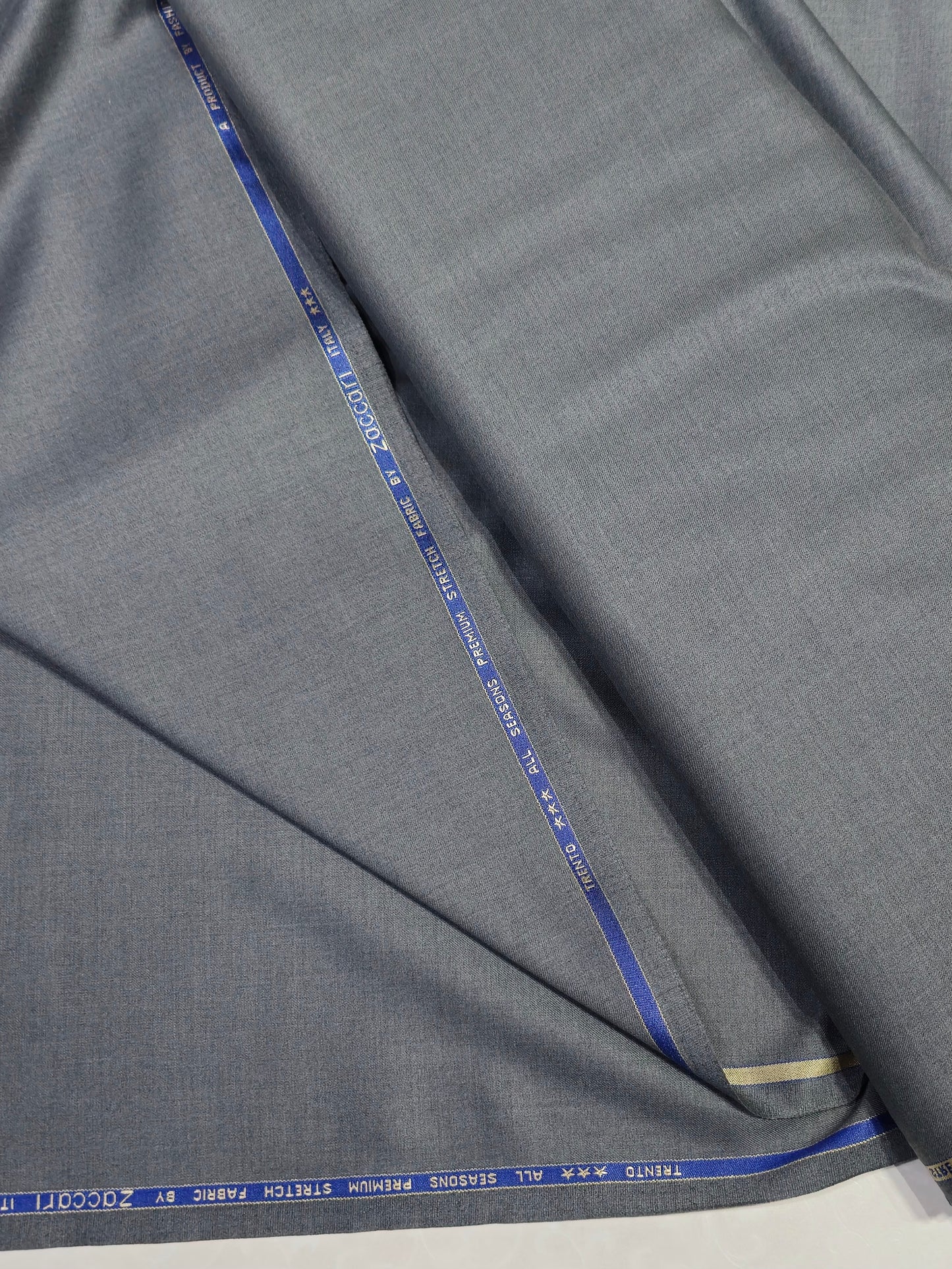 Zaccari Soft and Lightweight Stretchable Phanting Fabric