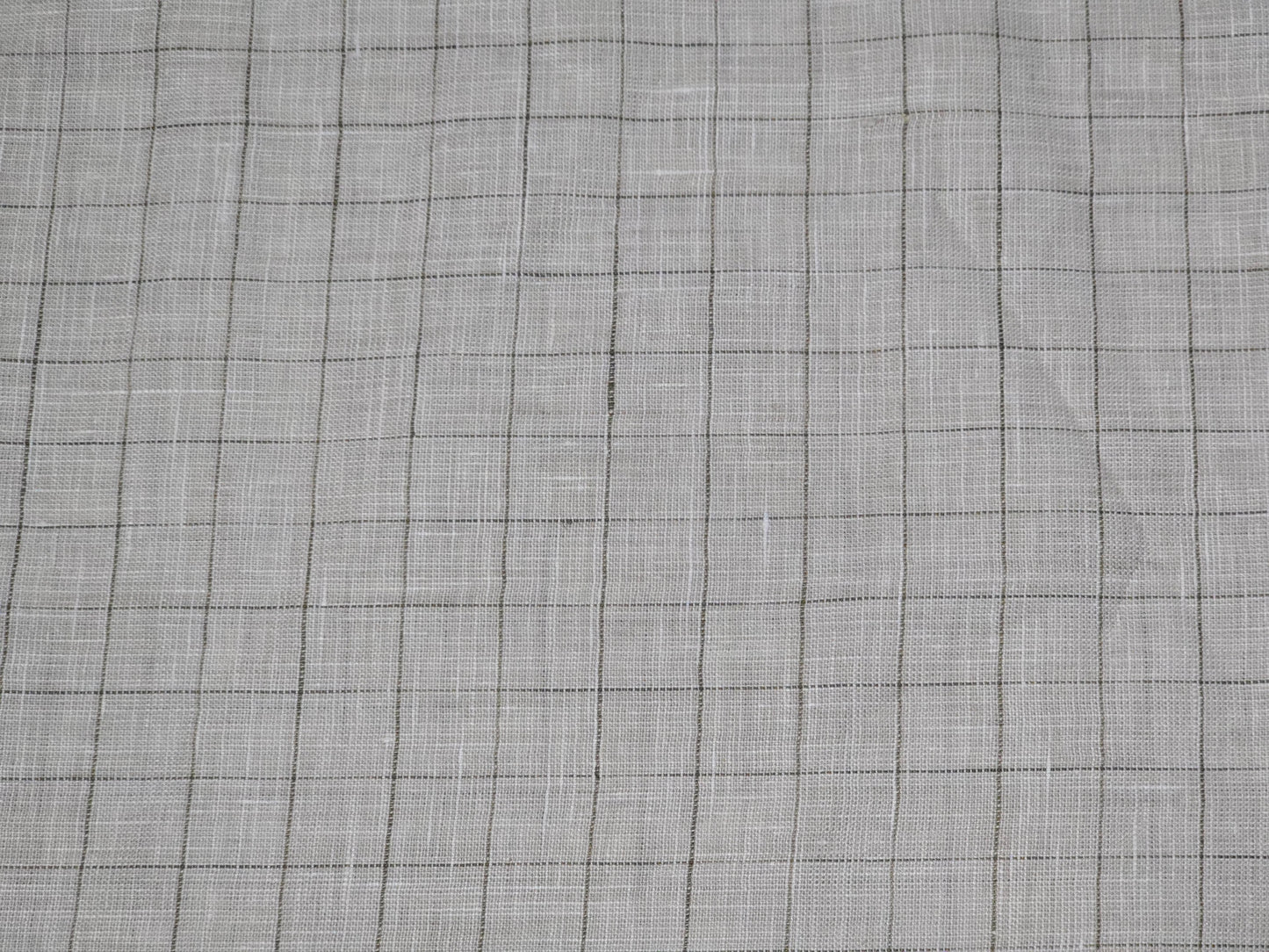Raymonds Men’s 100% Linen 60 LEA Checks Unstitched Shirting Fabric.