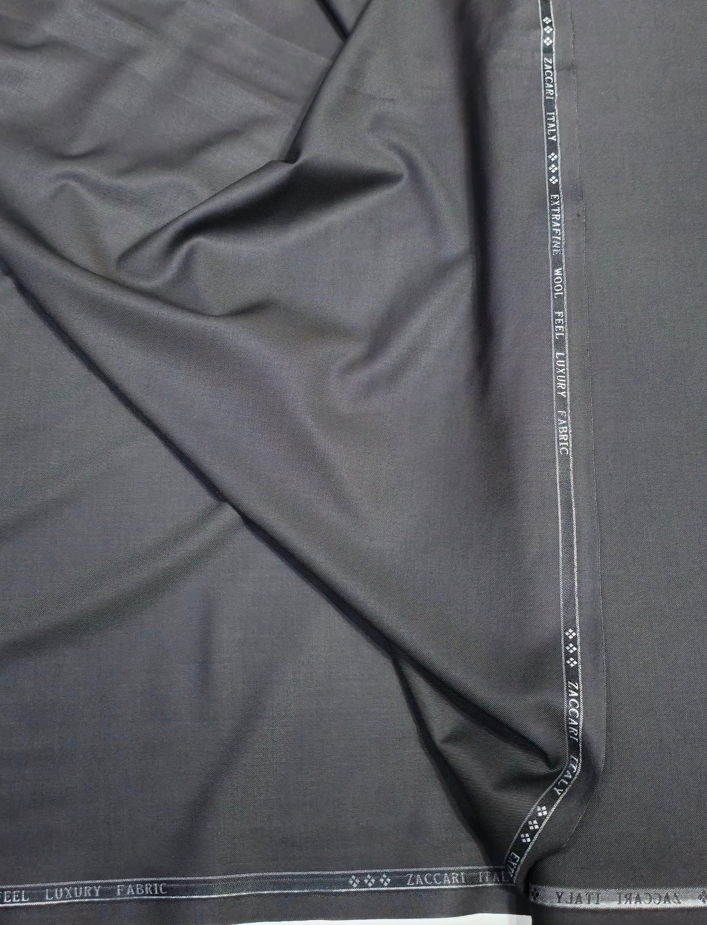 Zaccari Extrafine Wool Feel Suiting Fabric